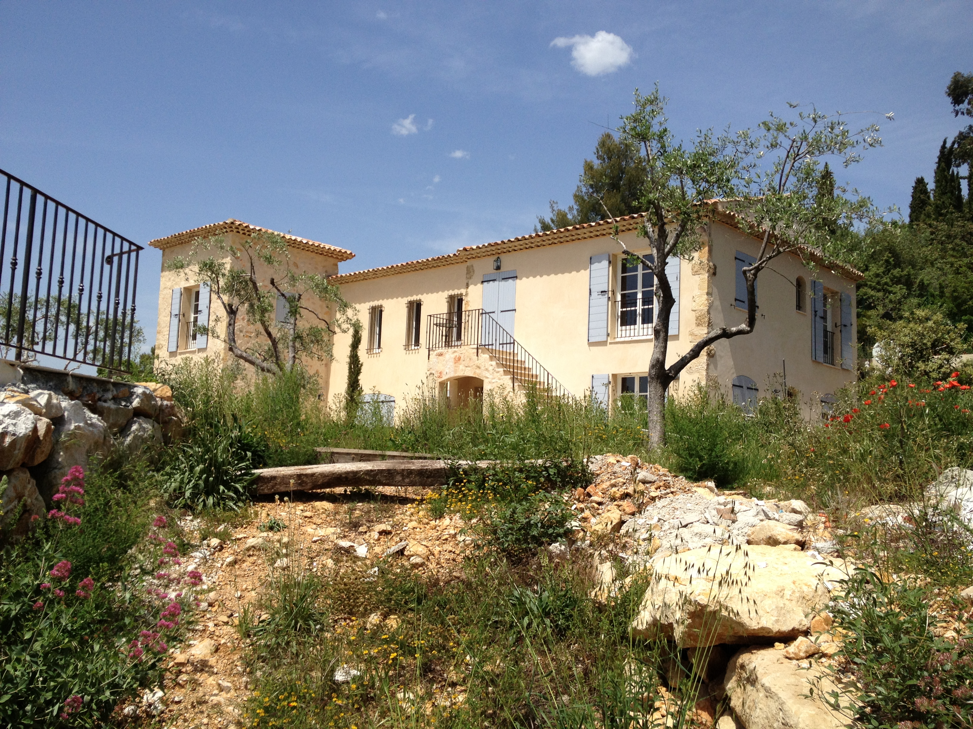 Villa et piscine à Saint-Cézaire-sur-Siagne